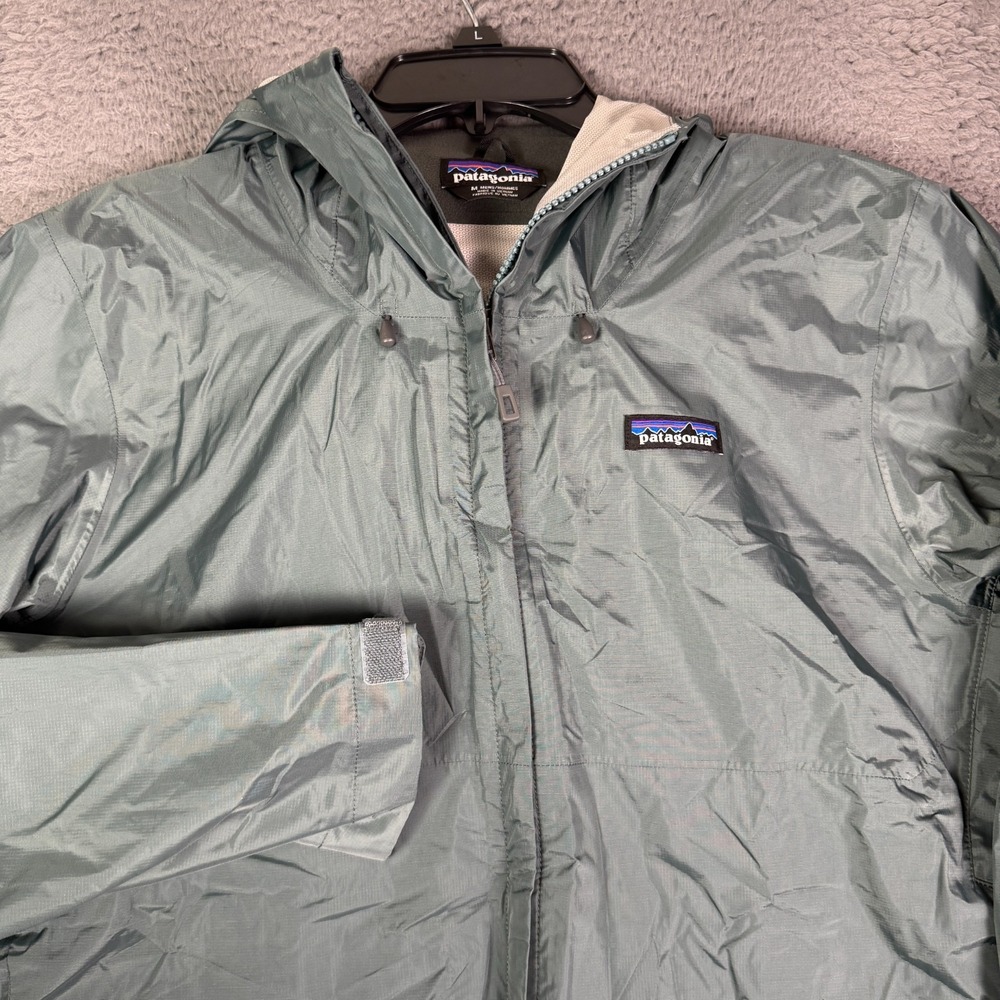 Patagonia Torrentshell Rain Jacket Mens M Light Green Nylon Shell Zip